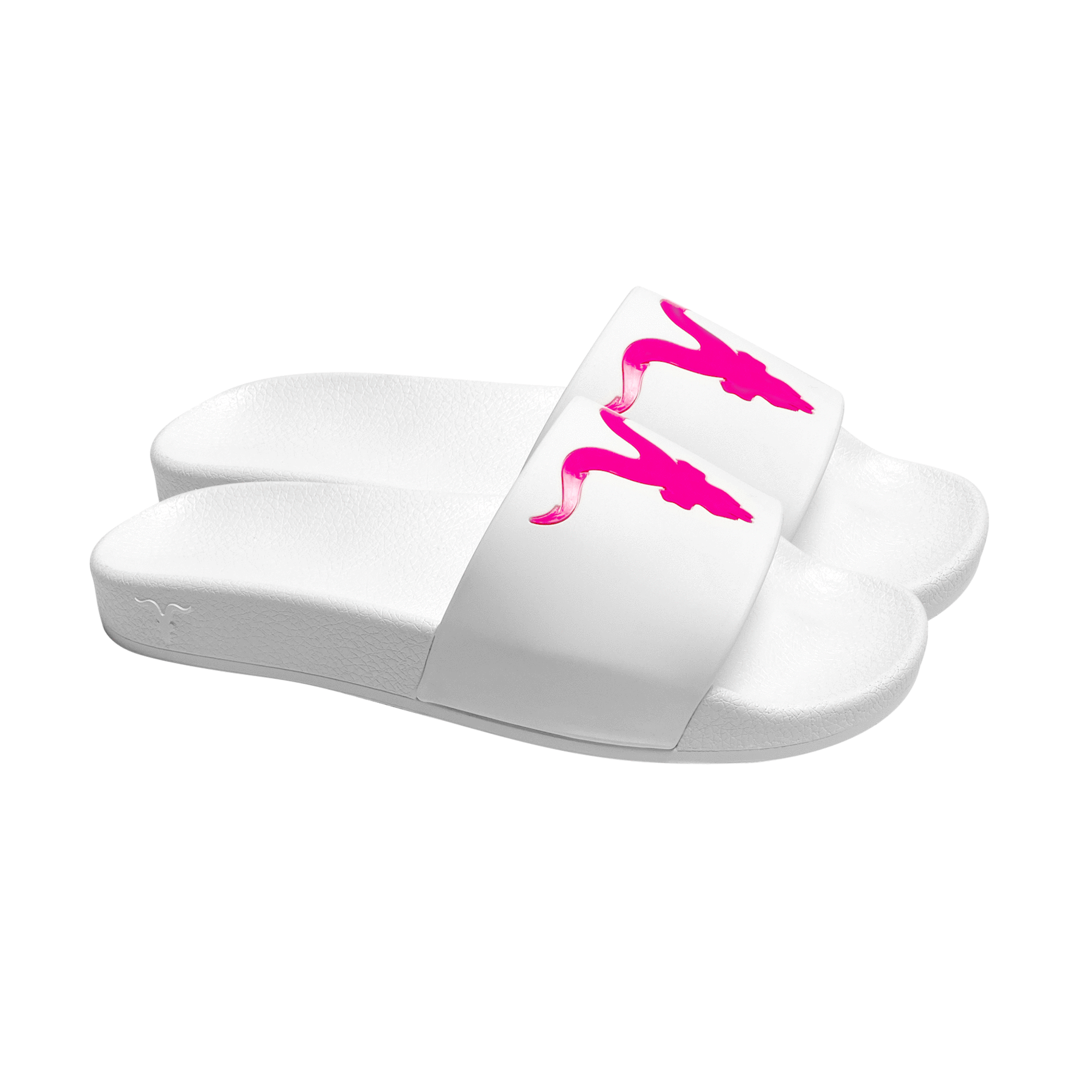 White sales pumas slides